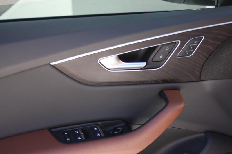Audi Q8  2022