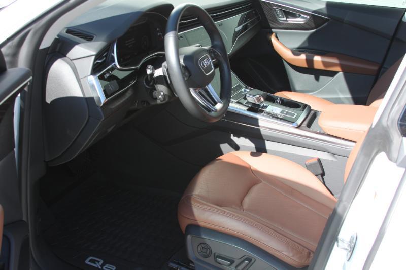 Audi Q8  2022