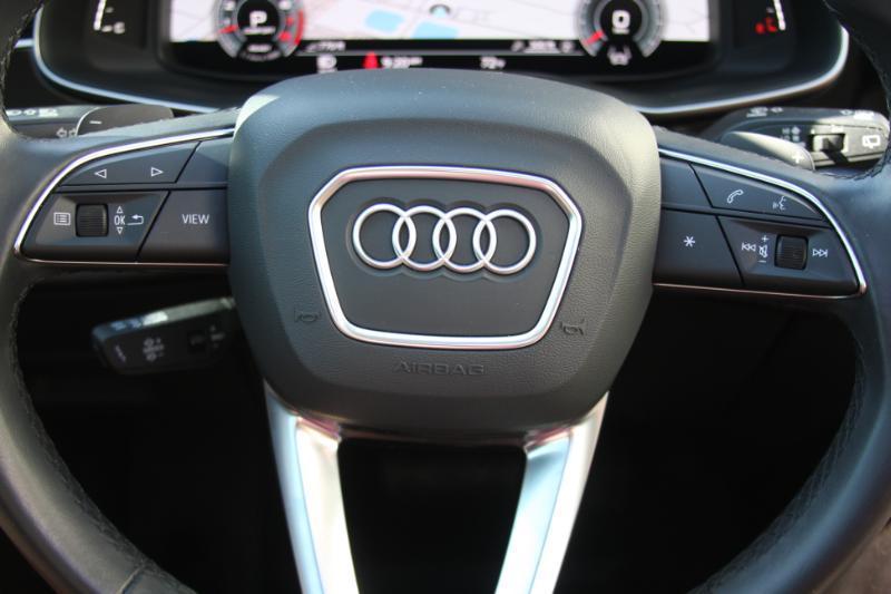 Audi Q8  2022
