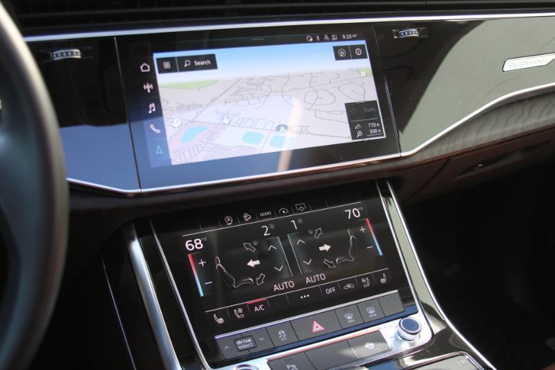 Audi Q8  2022