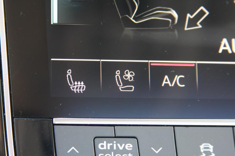 Audi Q8  2022