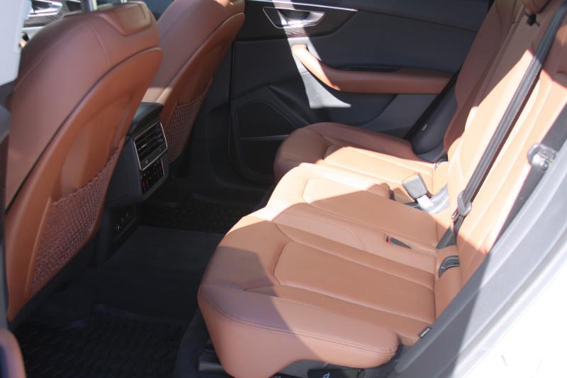 Audi Q8  2022