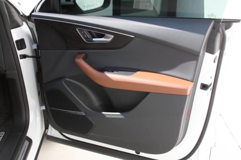 Audi Q8  2022