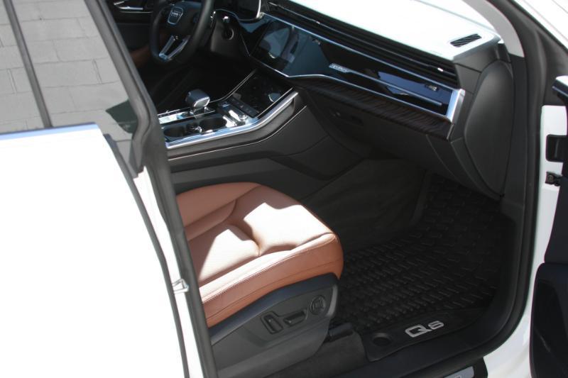 Audi Q8  2022