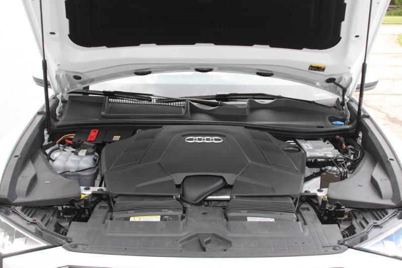 Audi Q8  2022