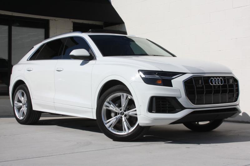Audi Q8  2022