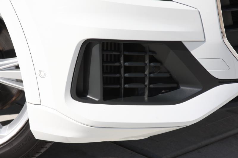 Audi Q8  2022
