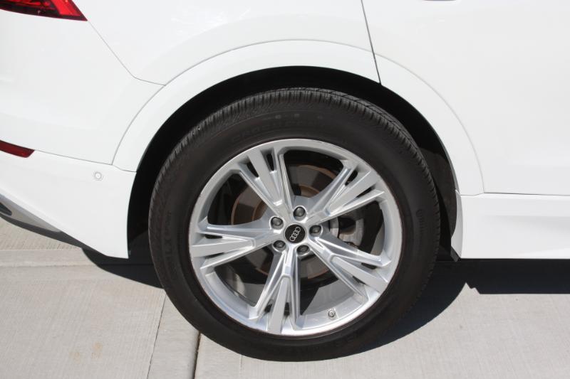 Audi Q8  2022