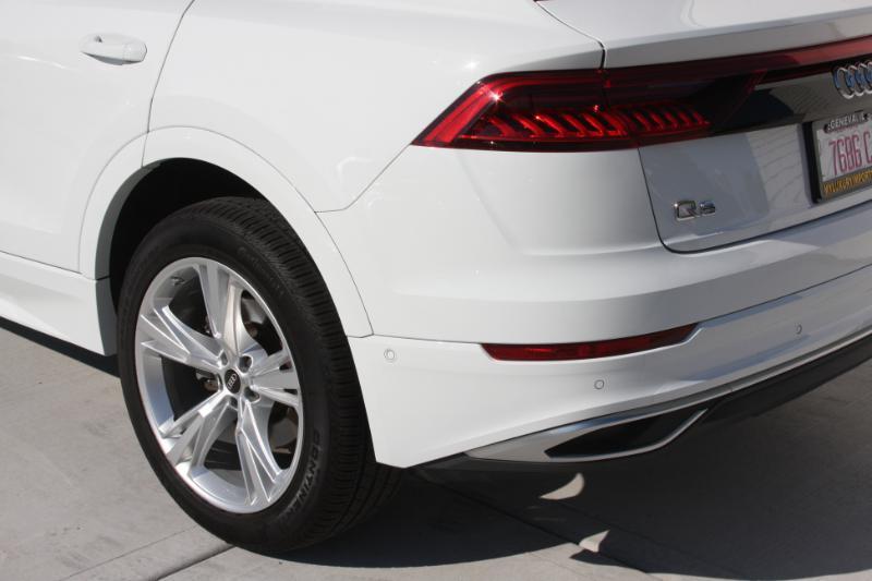 Audi Q8  2022