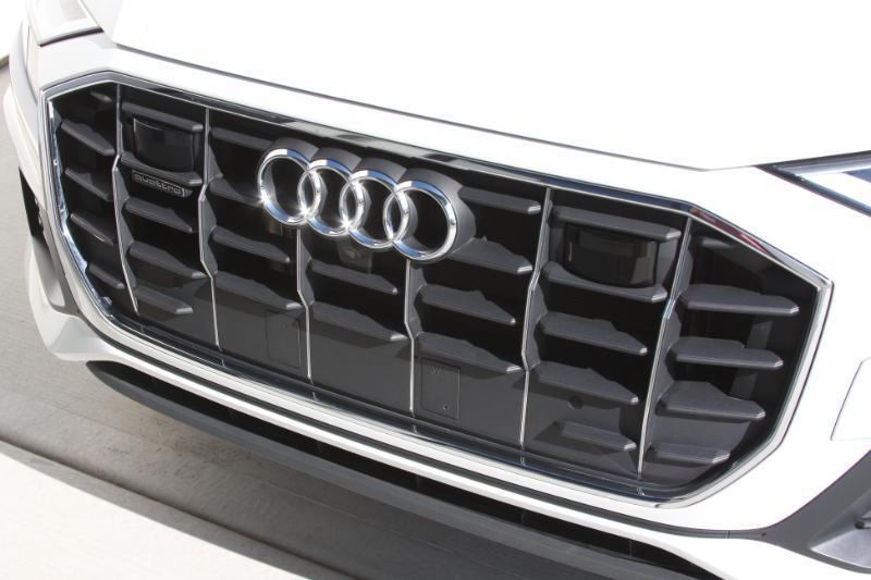 Audi Q8  2022