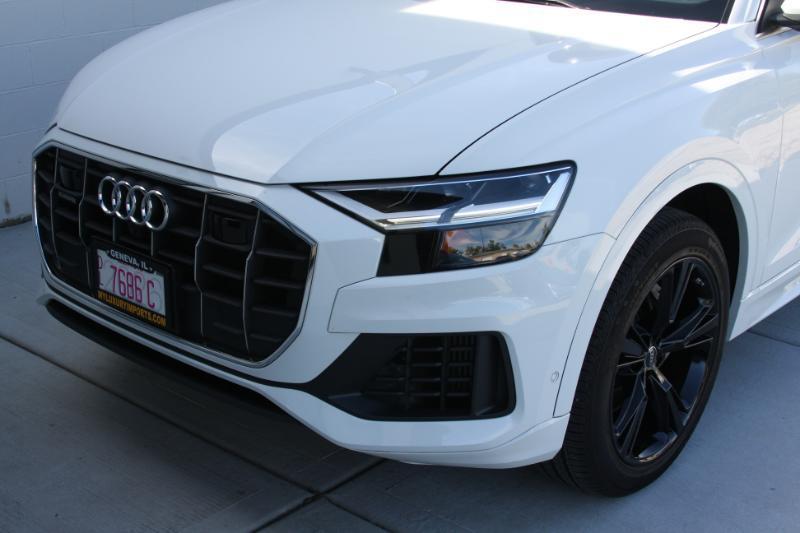 Audi Q8  2022