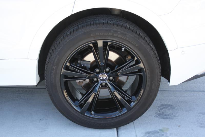 Audi Q8  2022