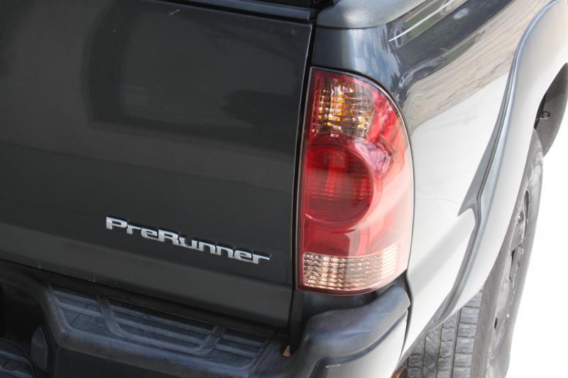 Toyota Tacoma PreRunner Double Cab I4 4AT 2WD 2015