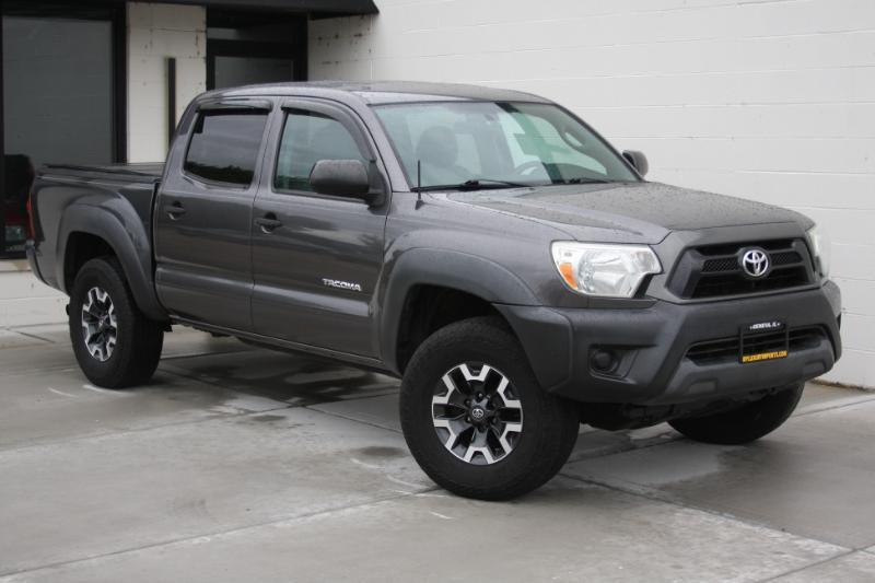 Toyota Tacoma PreRunner Double Cab I4 4AT 2WD 2015
