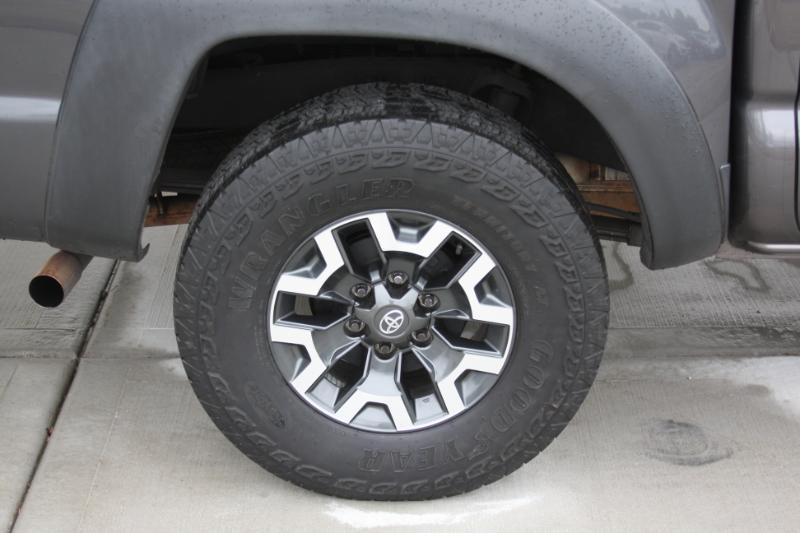 Toyota Tacoma PreRunner Double Cab I4 4AT 2WD 2015