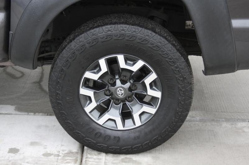 Toyota Tacoma PreRunner Double Cab I4 4AT 2WD 2015