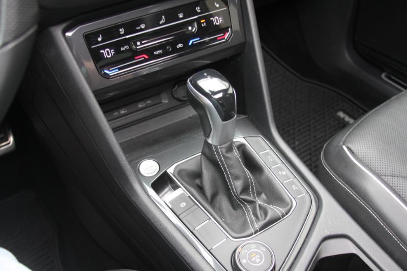 Volkswagen Tiguan SEL R-Line 4MOTION 2022