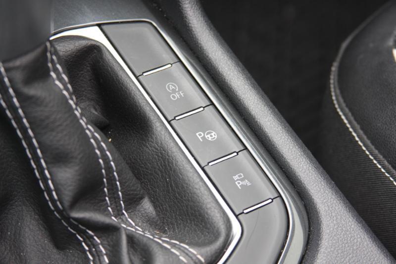 Volkswagen Tiguan SEL R-Line 4MOTION 2022