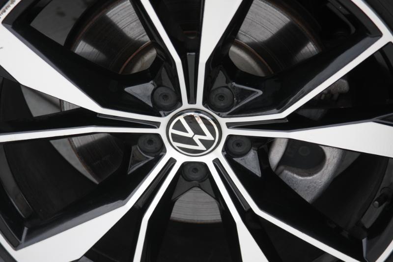 Volkswagen Tiguan SEL R-Line 4MOTION 2022