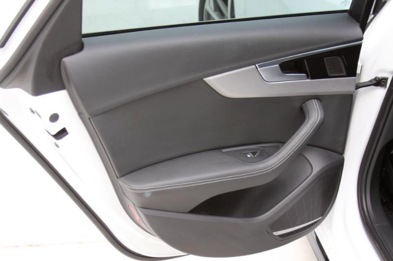 Audi A4 Prestige 45 TFSI quattro 2022