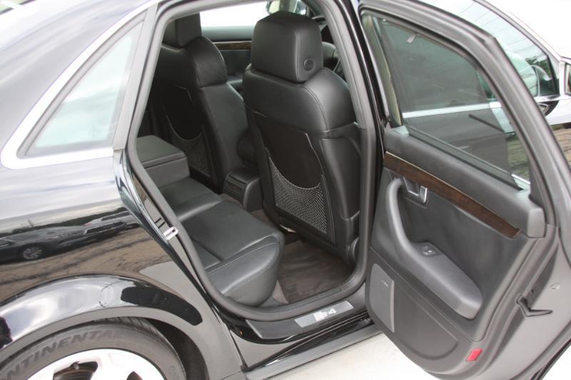 Audi S4  2004