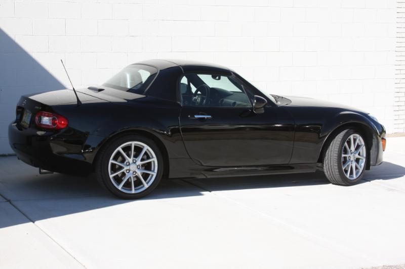 Mazda MX-5 Miata Grand Touring PRHT 2010