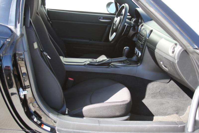 Mazda MX-5 Miata Grand Touring PRHT 2010