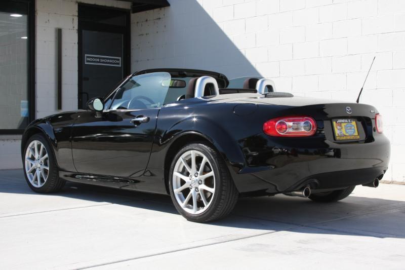 Mazda MX-5 Miata Grand Touring PRHT 2010
