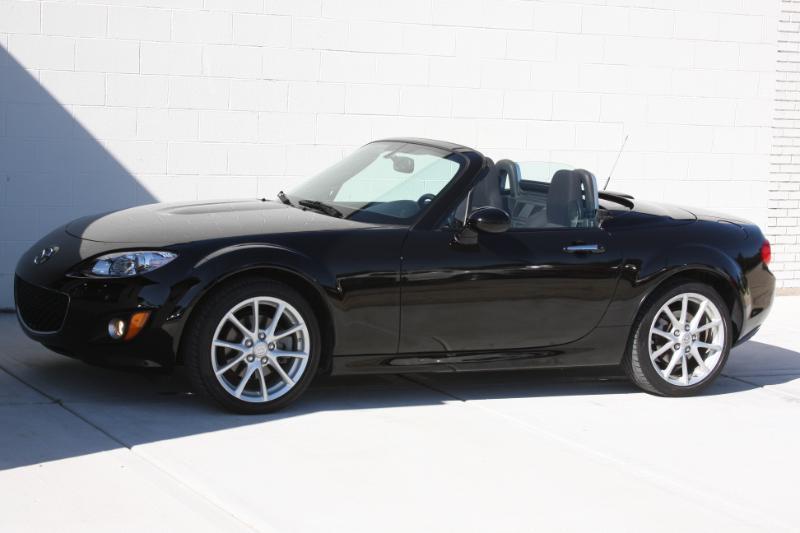 Mazda MX-5 Miata Grand Touring PRHT 2010