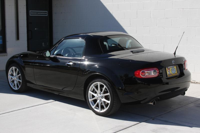 Mazda MX-5 Miata Grand Touring PRHT 2010