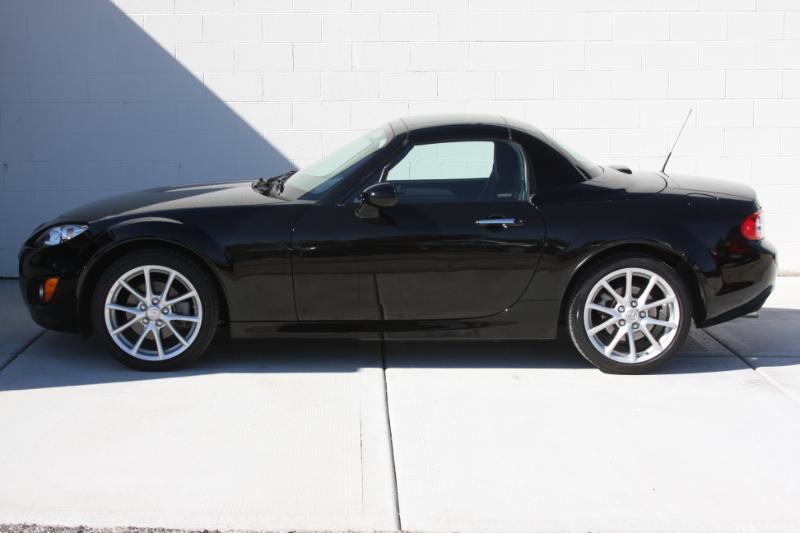 Mazda MX-5 Miata Grand Touring PRHT 2010