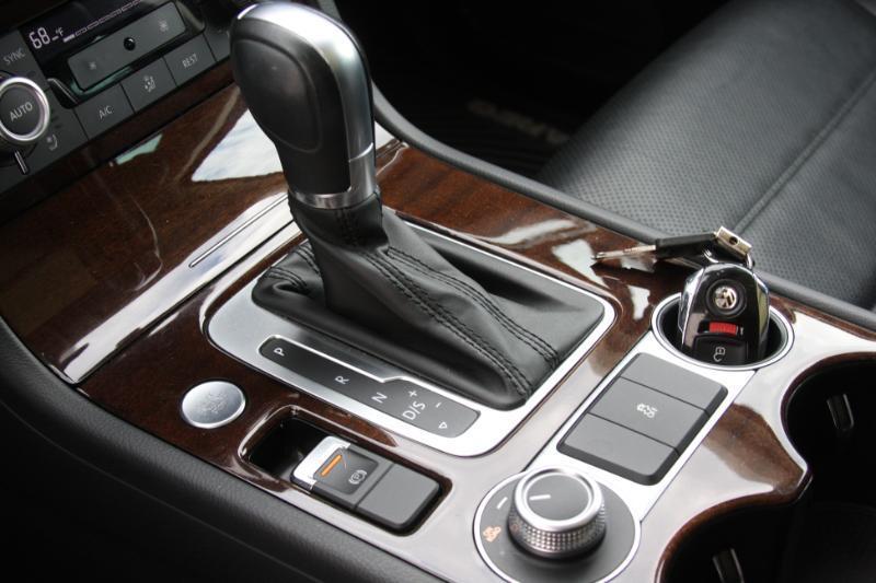 Volkswagen Touareg  2016