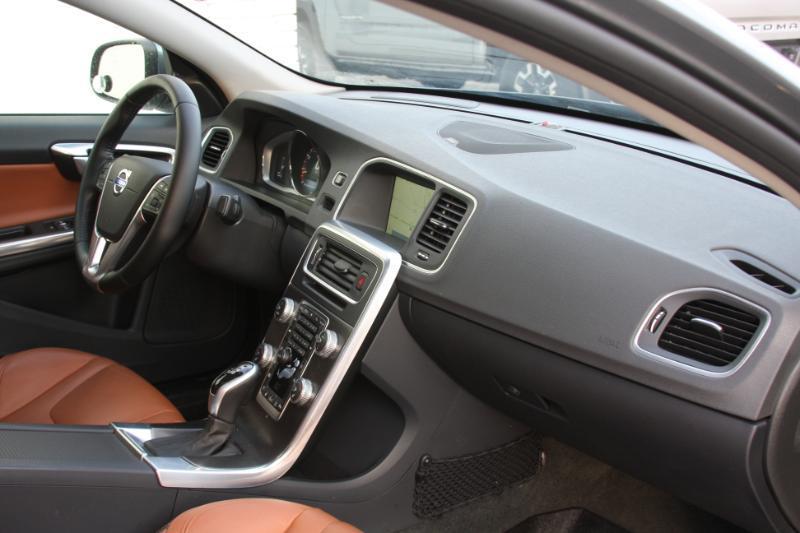 Volvo S60 T5 Inscription Platinum AWD 2016
