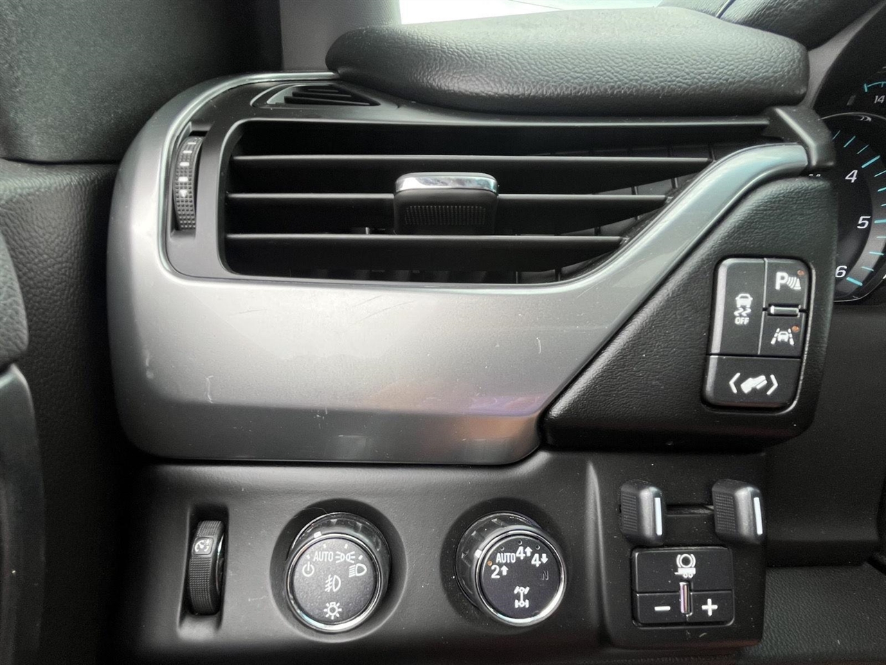 Chevrolet Tahoe Premier 4WD 2019