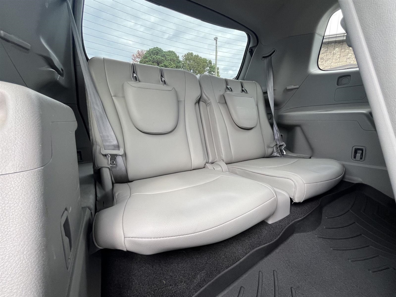 2013 Toyota Highlander LE Plus photo 14