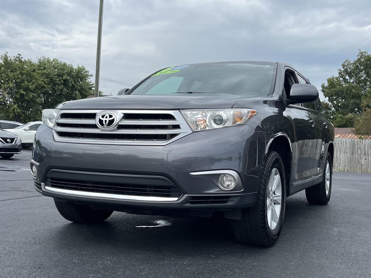 2013 Toyota Highlander LE Plus photo 16