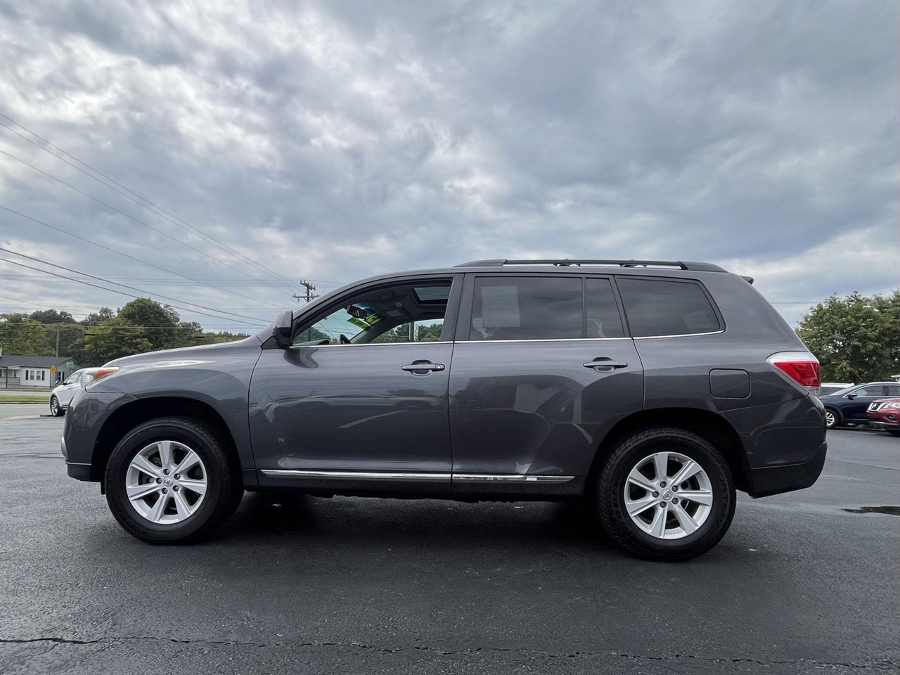 2013 Toyota Highlander LE Plus photo 17