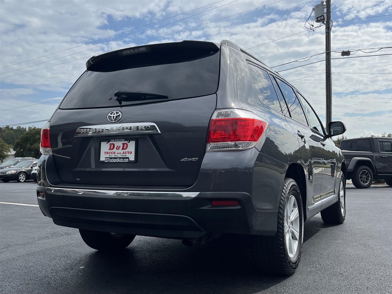 2013 Toyota Highlander LE Plus photo 18