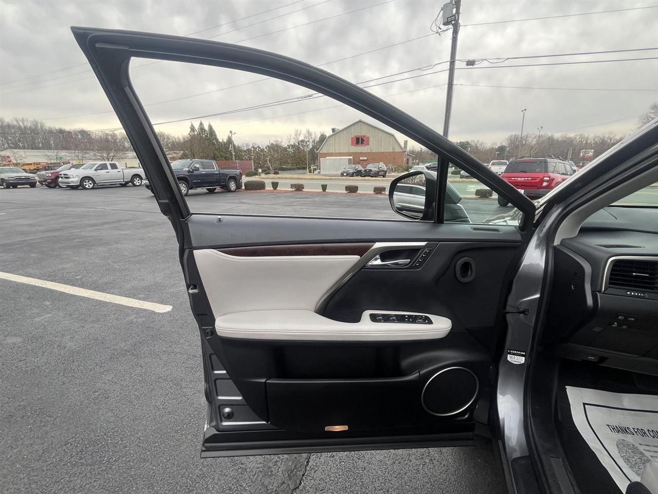 Lexus RX 350 FWD 2020