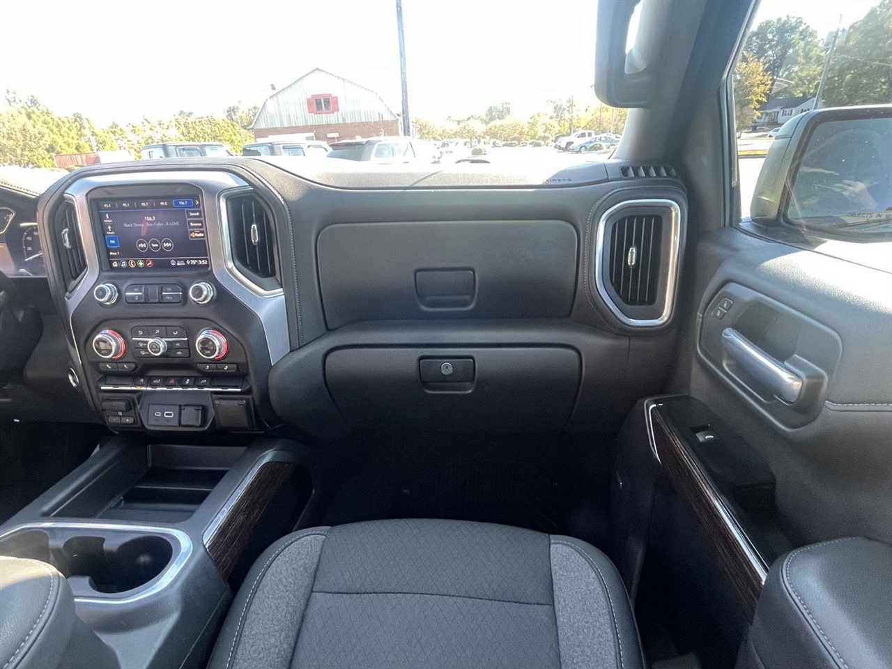GMC Sierra 1500 Elevation Crew Cab 2WD 2020 GMC Sierra 1500 Elevation Crew Cab 2WD 2020