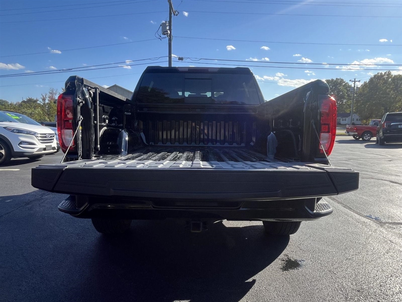GMC Sierra 1500 Elevation Crew Cab 2WD 2020 GMC Sierra 1500 Elevation Crew Cab 2WD 2020