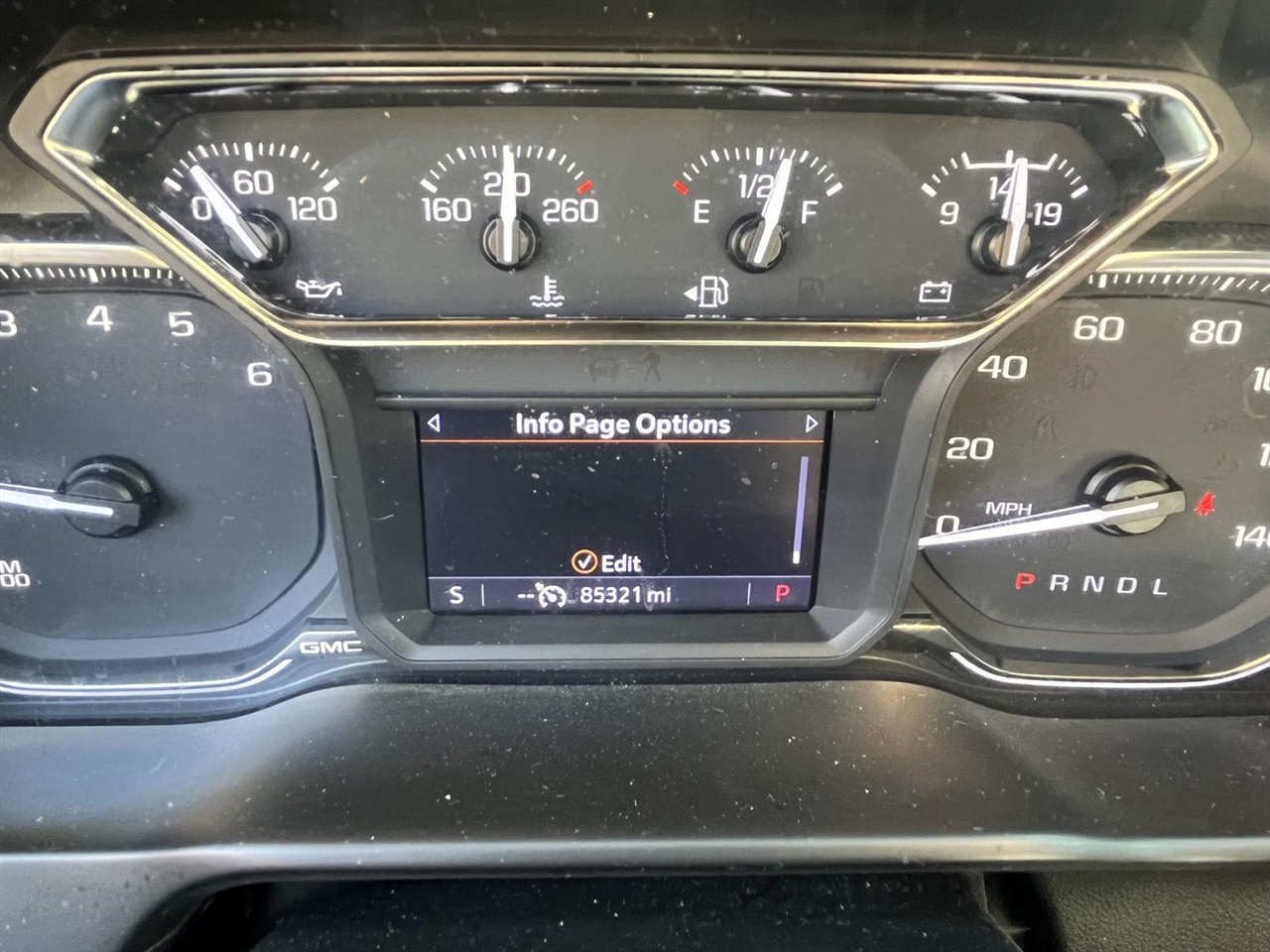 GMC Sierra 1500 Elevation Crew Cab 2WD 2020 GMC Sierra 1500 Elevation Crew Cab 2WD 2020