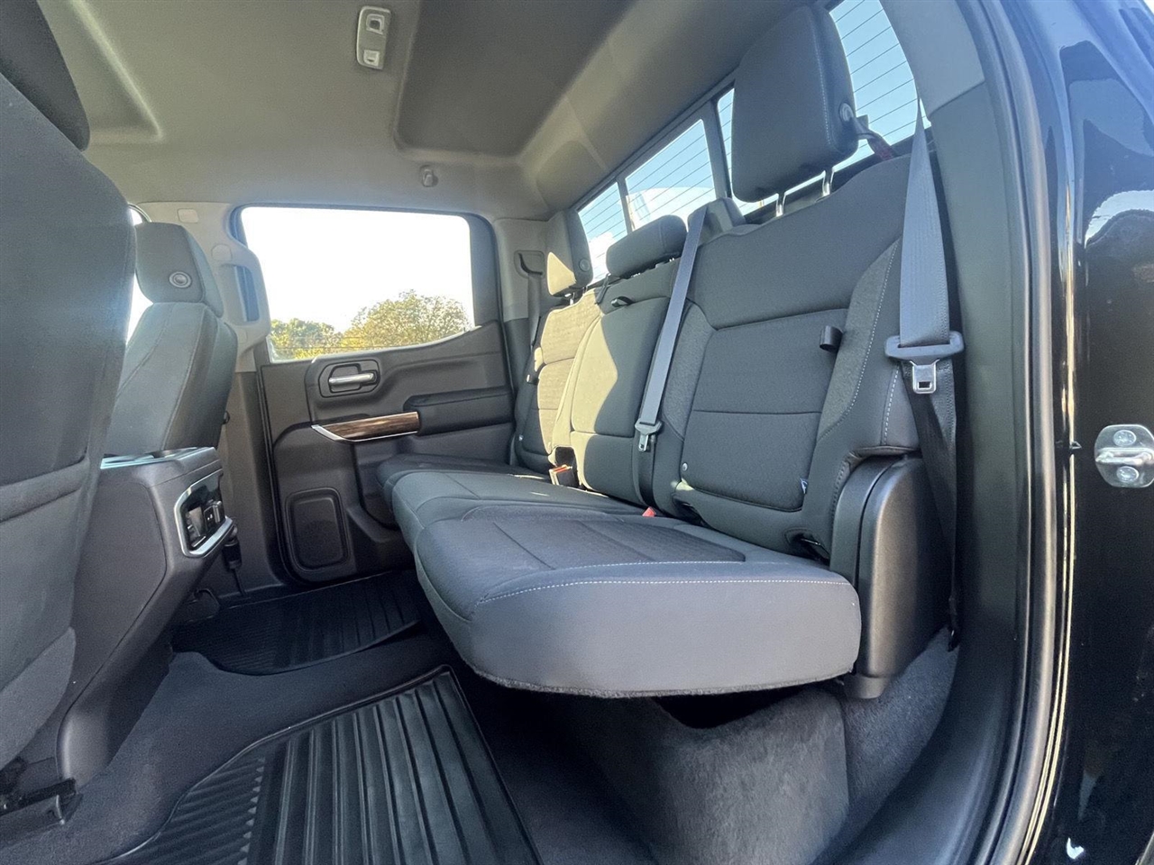 GMC Sierra 1500 Elevation Crew Cab 2WD 2020 GMC Sierra 1500 Elevation Crew Cab 2WD 2020