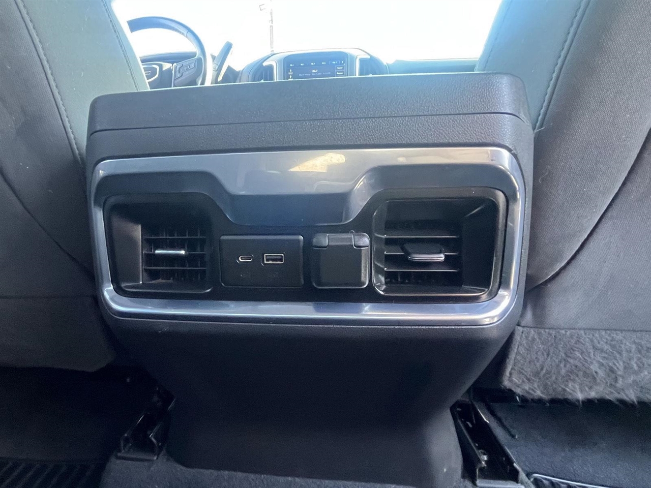 GMC Sierra 1500 Elevation Crew Cab 2WD 2020 GMC Sierra 1500 Elevation Crew Cab 2WD 2020
