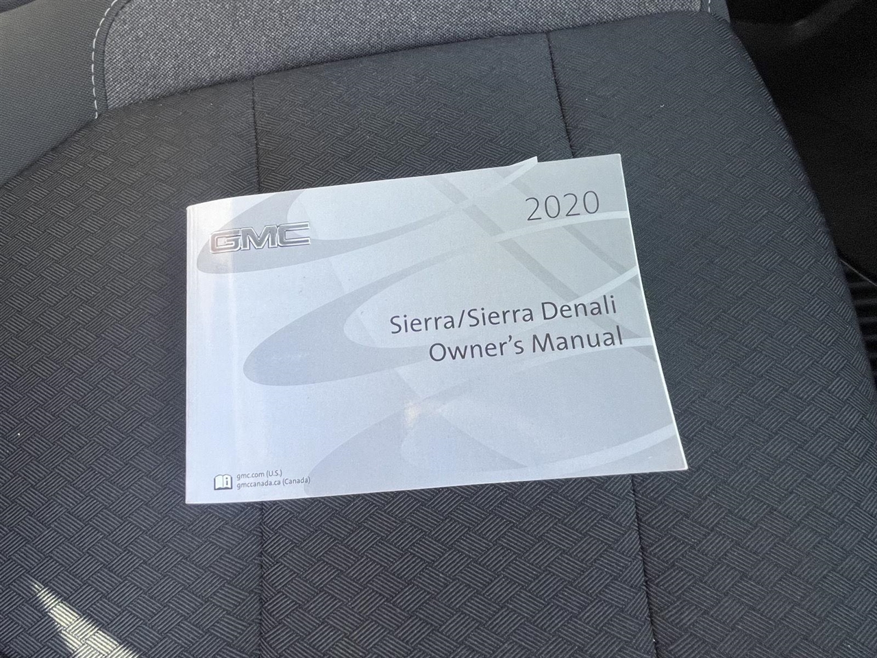 GMC Sierra 1500 Elevation Crew Cab 2WD 2020 GMC Sierra 1500 Elevation Crew Cab 2WD 2020