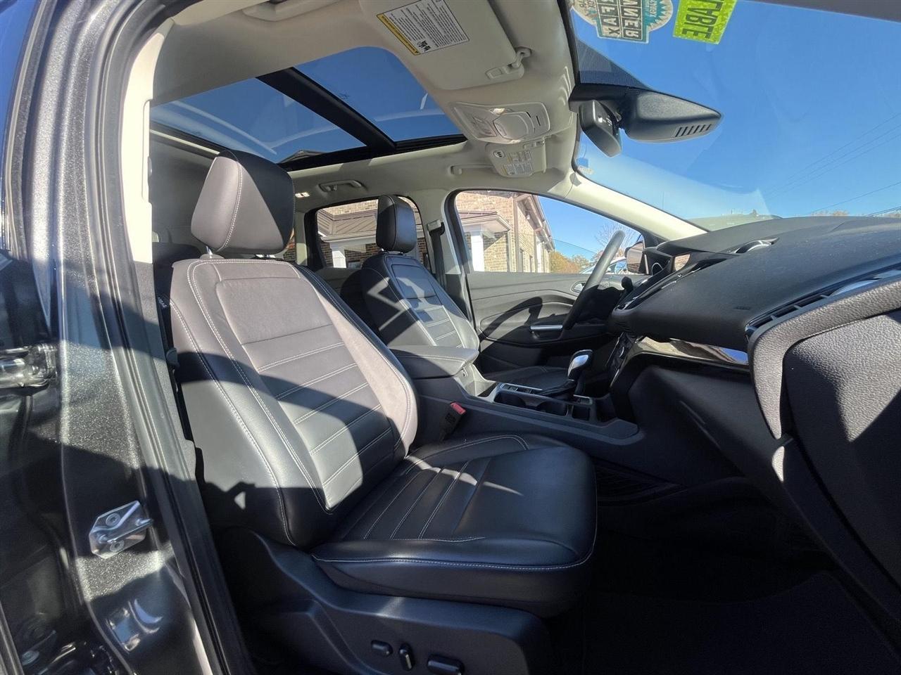 Ford Escape Titanium FWD 2019