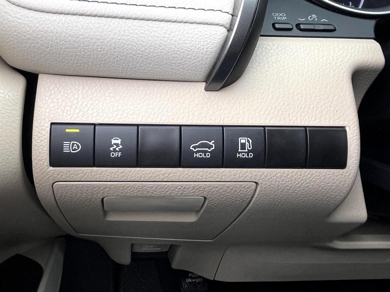 Toyota Camry LE 2022