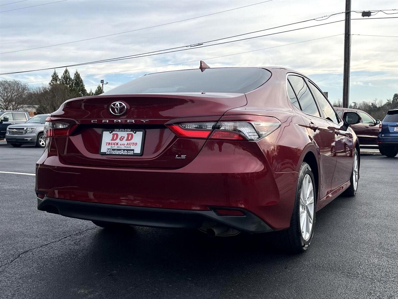 Toyota Camry LE 2022