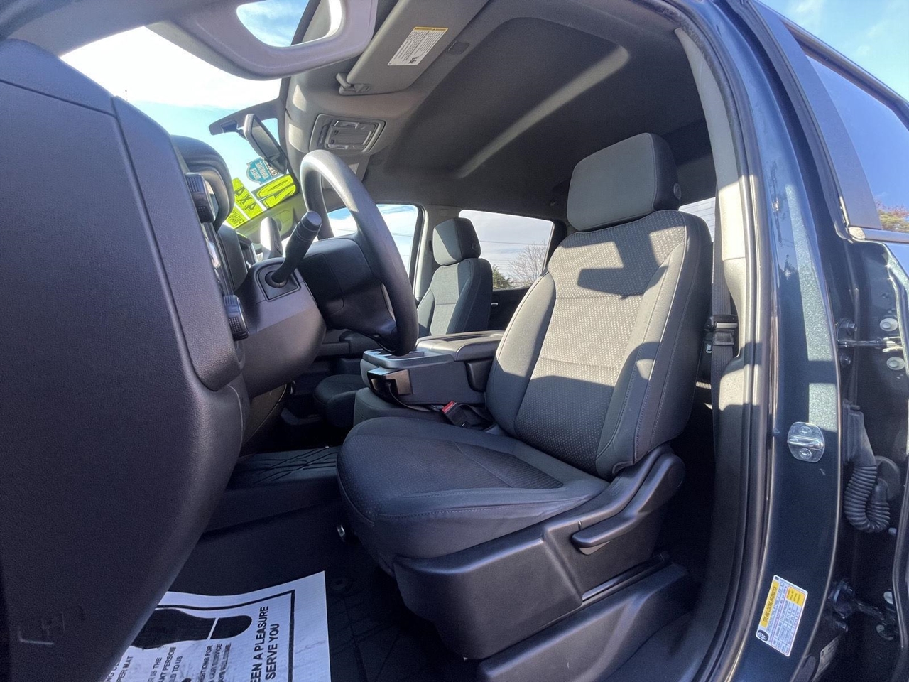 Chevrolet Silverado 1500 Custom Trail Boss Crew Cab Short Box 4WD 2020