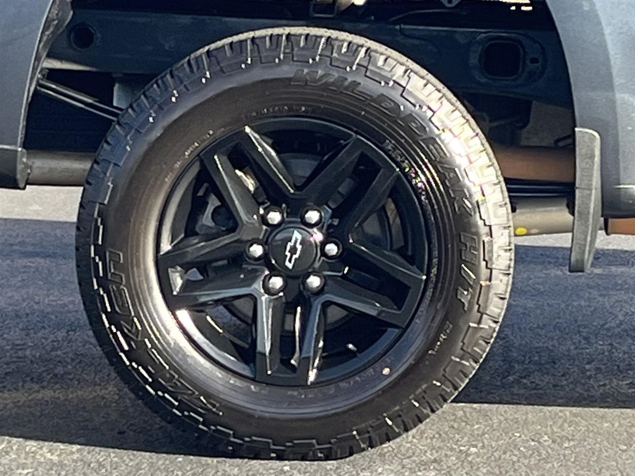 Chevrolet Silverado 1500 Custom Trail Boss Crew Cab Short Box 4WD 2020